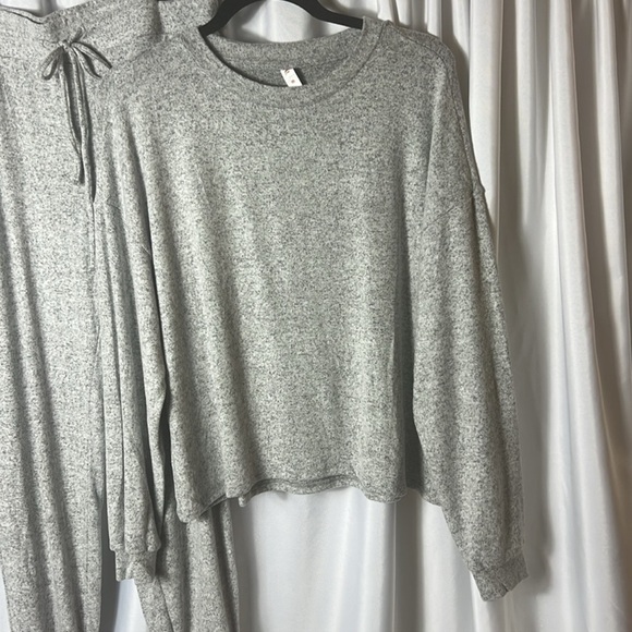 Fornia Loungewear Gray Set Multiple Sizes Available Brand New - Picture 6 of 12